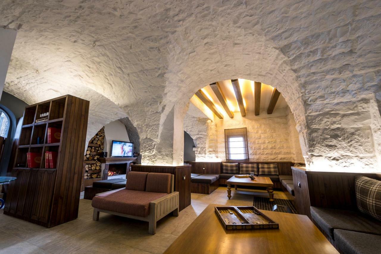 Urban Faqra Hotel Mzaar Kfardebian Exterior foto